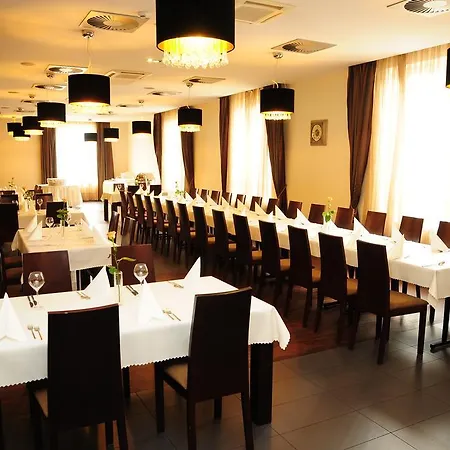 Hotel Niepołomice 3*